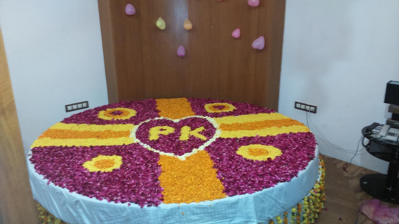 Hotel The Grand Parshwanath Sankeshvar 外观 照片