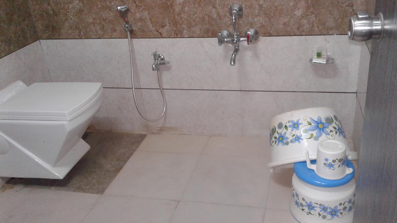 Hotel The Grand Parshwanath Sankeshvar 外观 照片