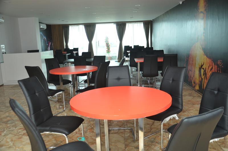 Hotel The Grand Parshwanath Sankeshvar 外观 照片
