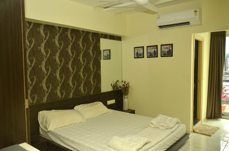 Hotel The Grand Parshwanath Sankeshvar 外观 照片