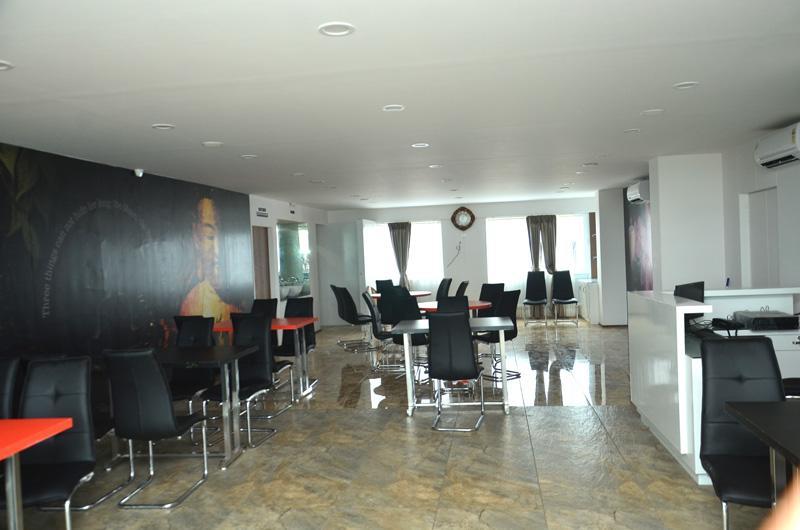 Hotel The Grand Parshwanath Sankeshvar 外观 照片